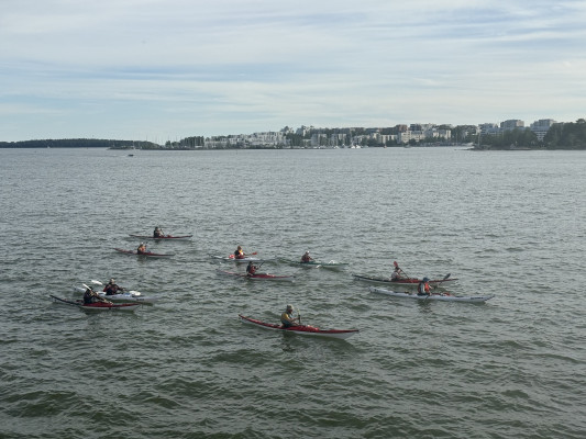 Kayaking around Lauttasaari