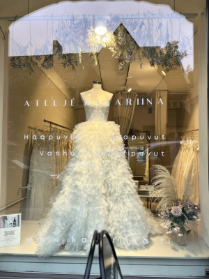 Ullanlinna Wedding Dress